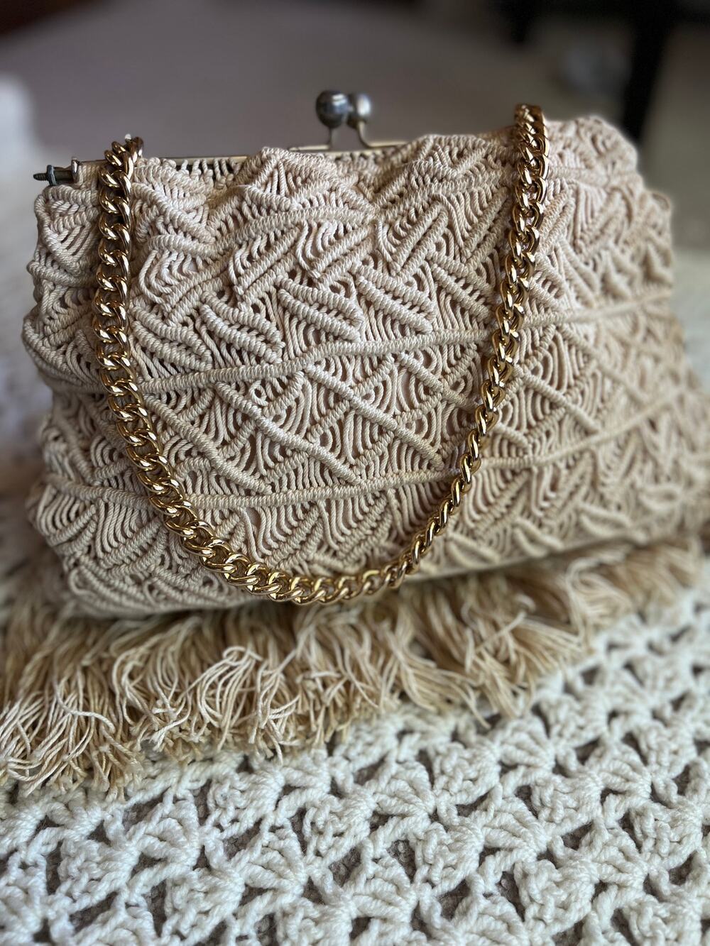 Vintage 70s Macrame Purse Creamy White Clutch Chain Handle Fringe